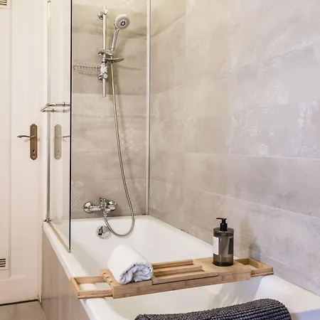 Magnificent Elegance By Magyar Street & Market Appartement