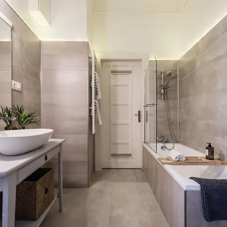 Magnificent Elegance By Magyar Street & Market Appartement