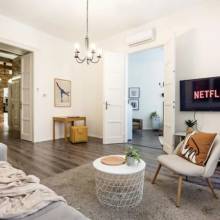 Apartmán Magnificent Elegance By Magyar Street & Market *