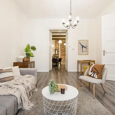 Apartment Magnificent Elegance By Magyar Street & Market *